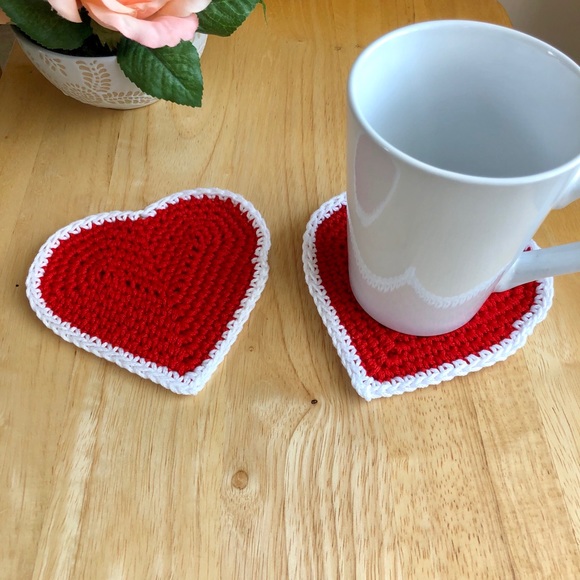 NEW Crochet Heart Coasters (2 pack) - Picture 4 of 6